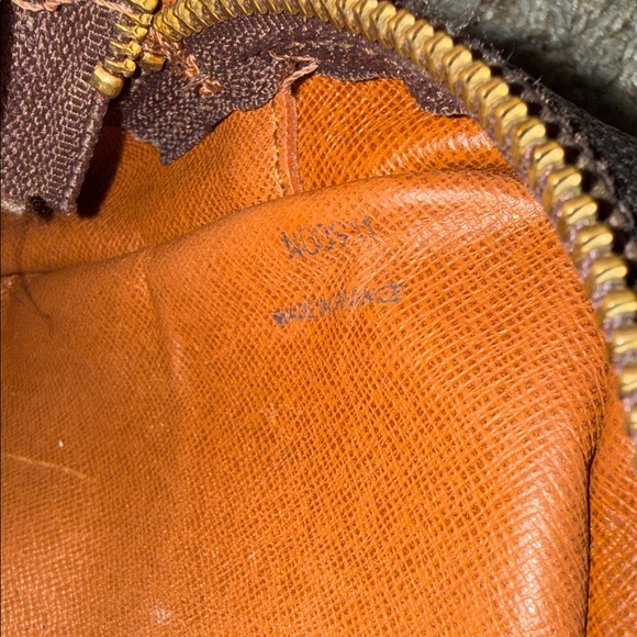 Louis Vuitton Monogram Brown Crossbody with Fringe - Picture 4 of 5